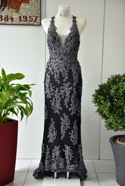 Brautkleid-Polyamid-schwarz-06.jpg