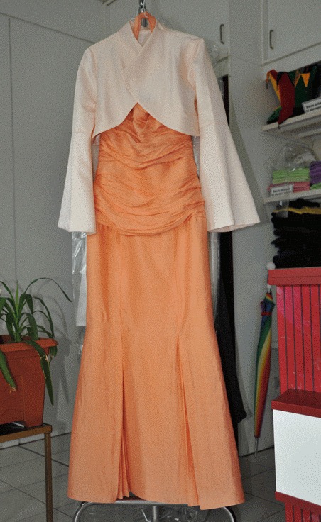 Brautkleid-Polyamid-orange-01.jpg
