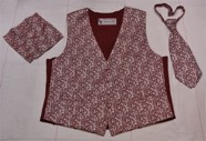 Herrenweste-Plastron-weinrot-01.jpg